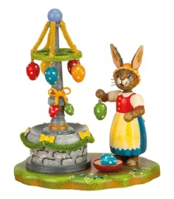 Lapin De Paques En Bois Et Fontaine A Oeufs De Paques